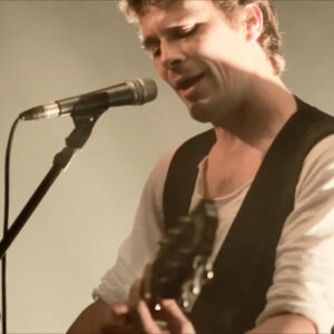 Capture d'écran d'une session acoustique de Vincent Blanchard sur la chanson Mon Nom Ne Te Dit Rien