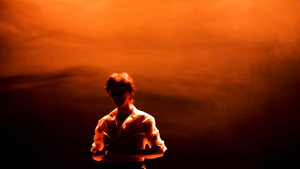 Extrait du teaser de la pièce de théâtre "James"