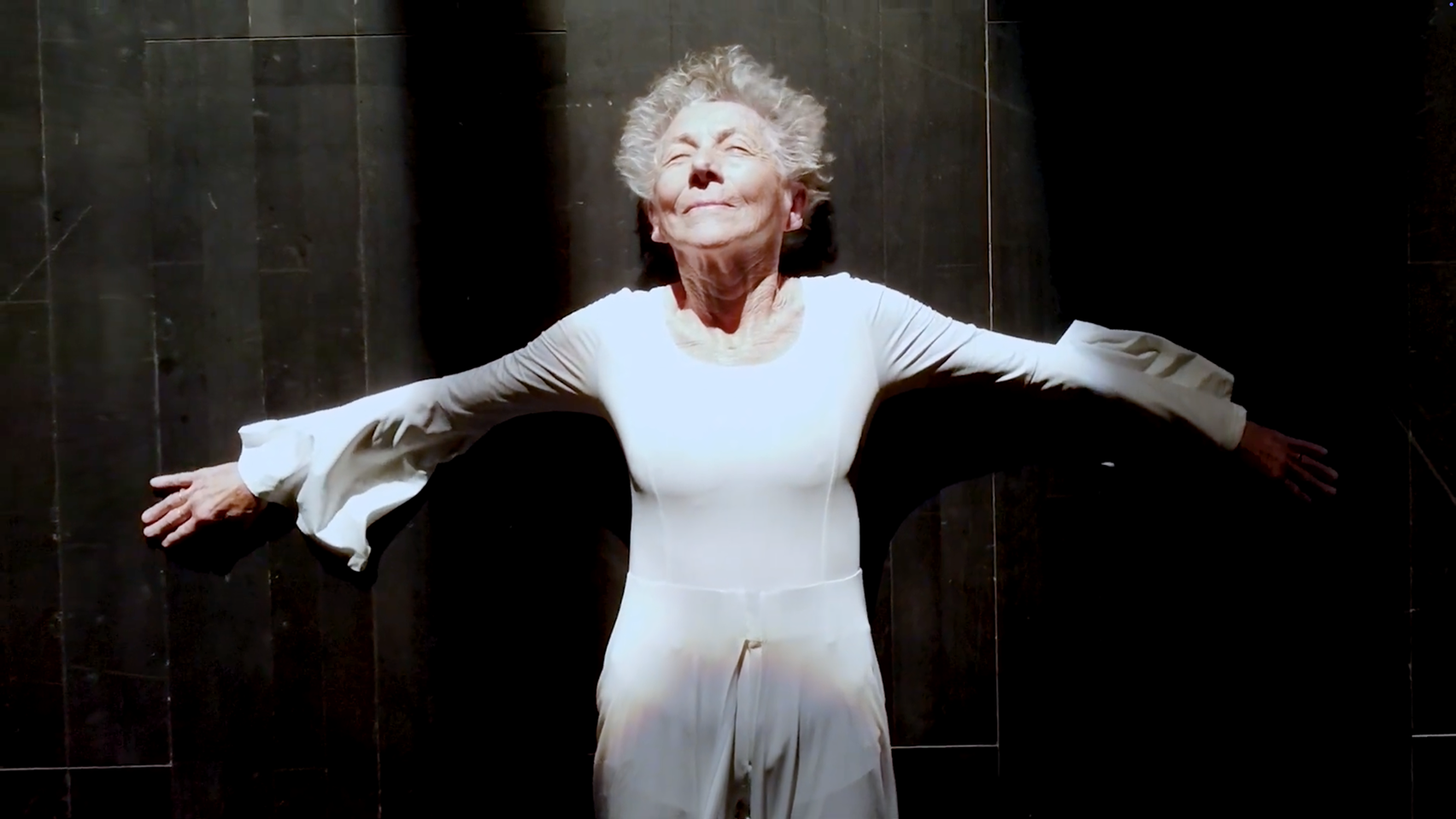 Extrait du teaser pour la pièce de théâtre "Trois Petits Tours"