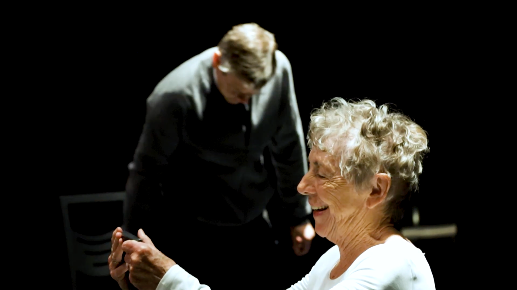 Extrait du teaser pour la pièce de théâtre "Trois Petits Tours"