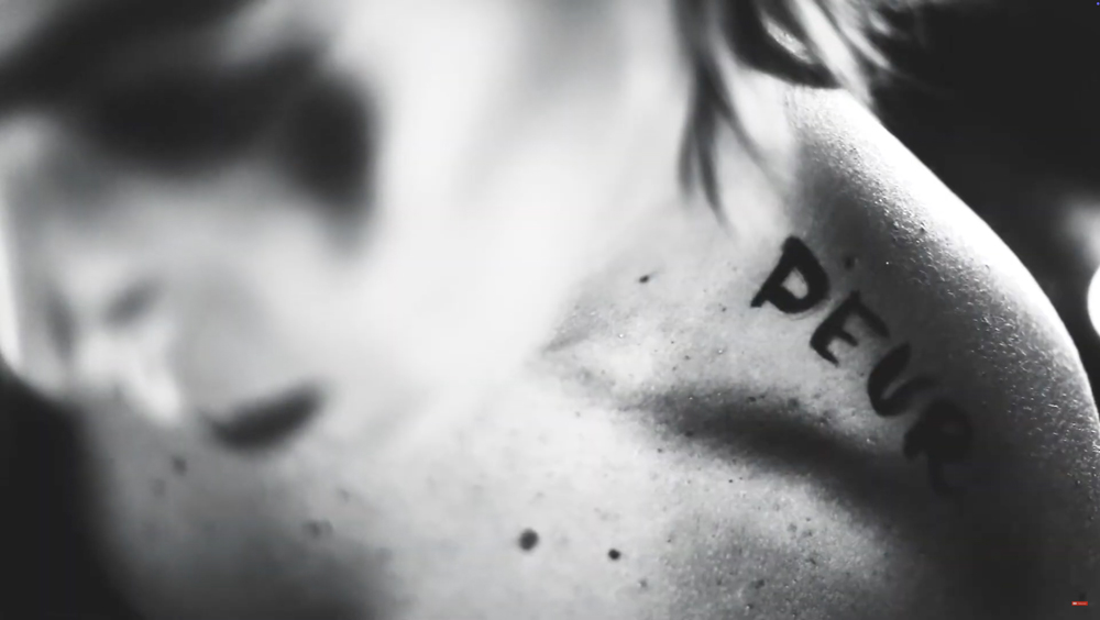 Extrait du clip de Cyryel sur le titre "Crois en Toi"