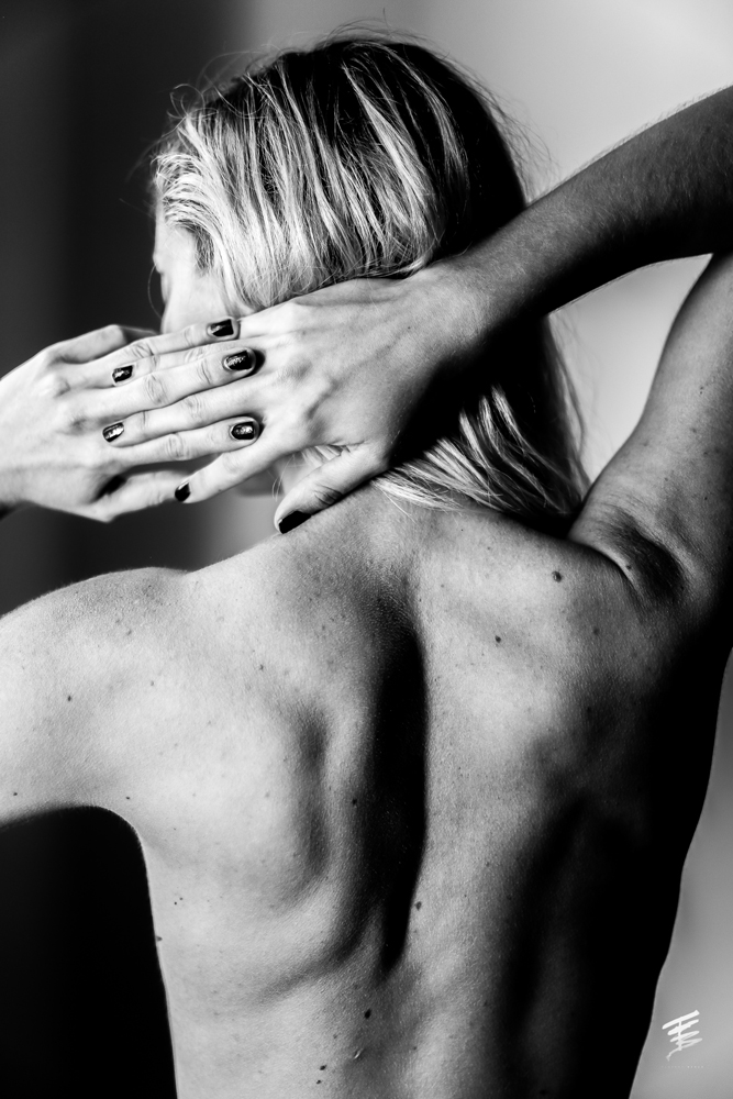 Photo d'une session de type boudoir avec Marine