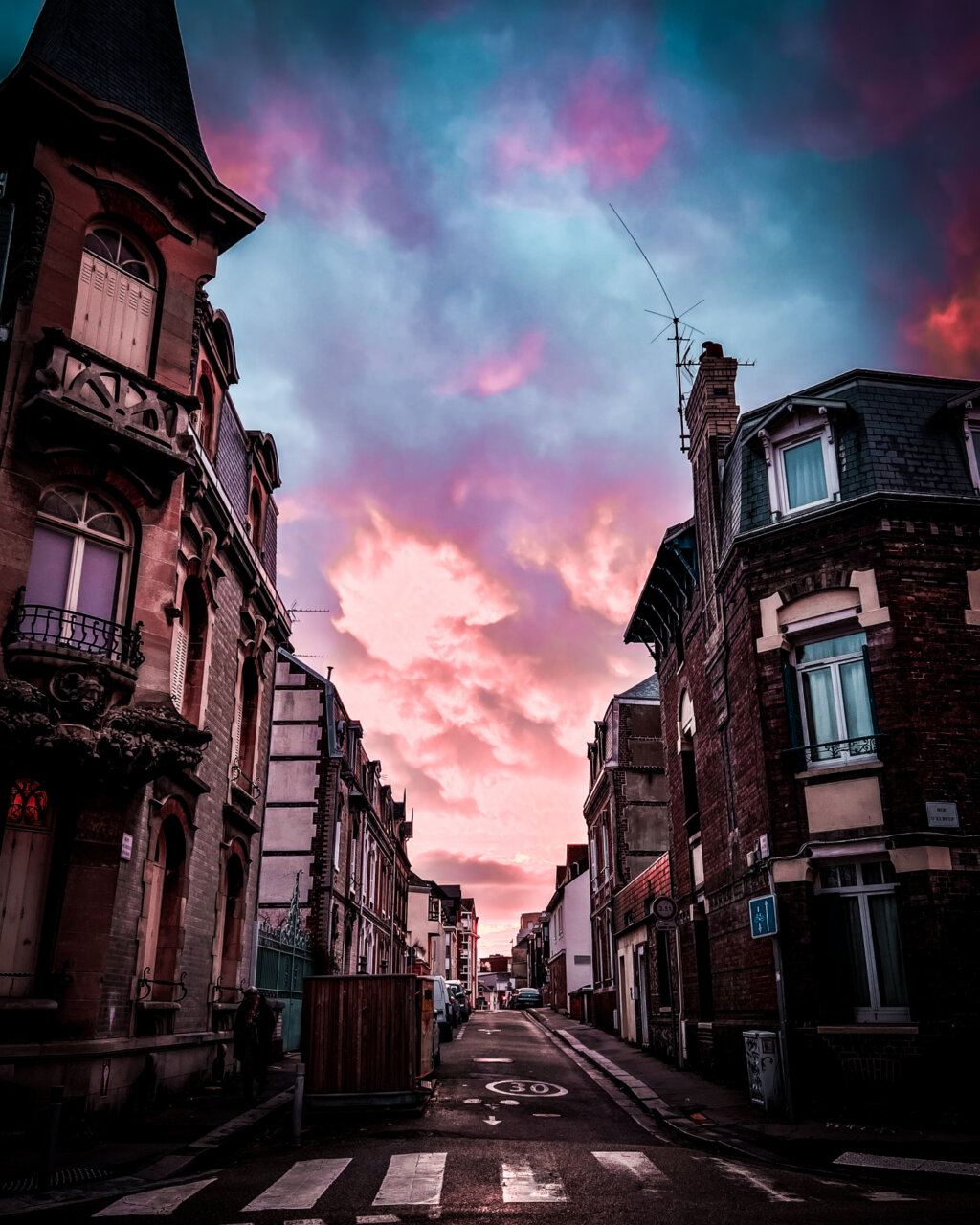 Instagram post from cookizz. This post is in position 9.