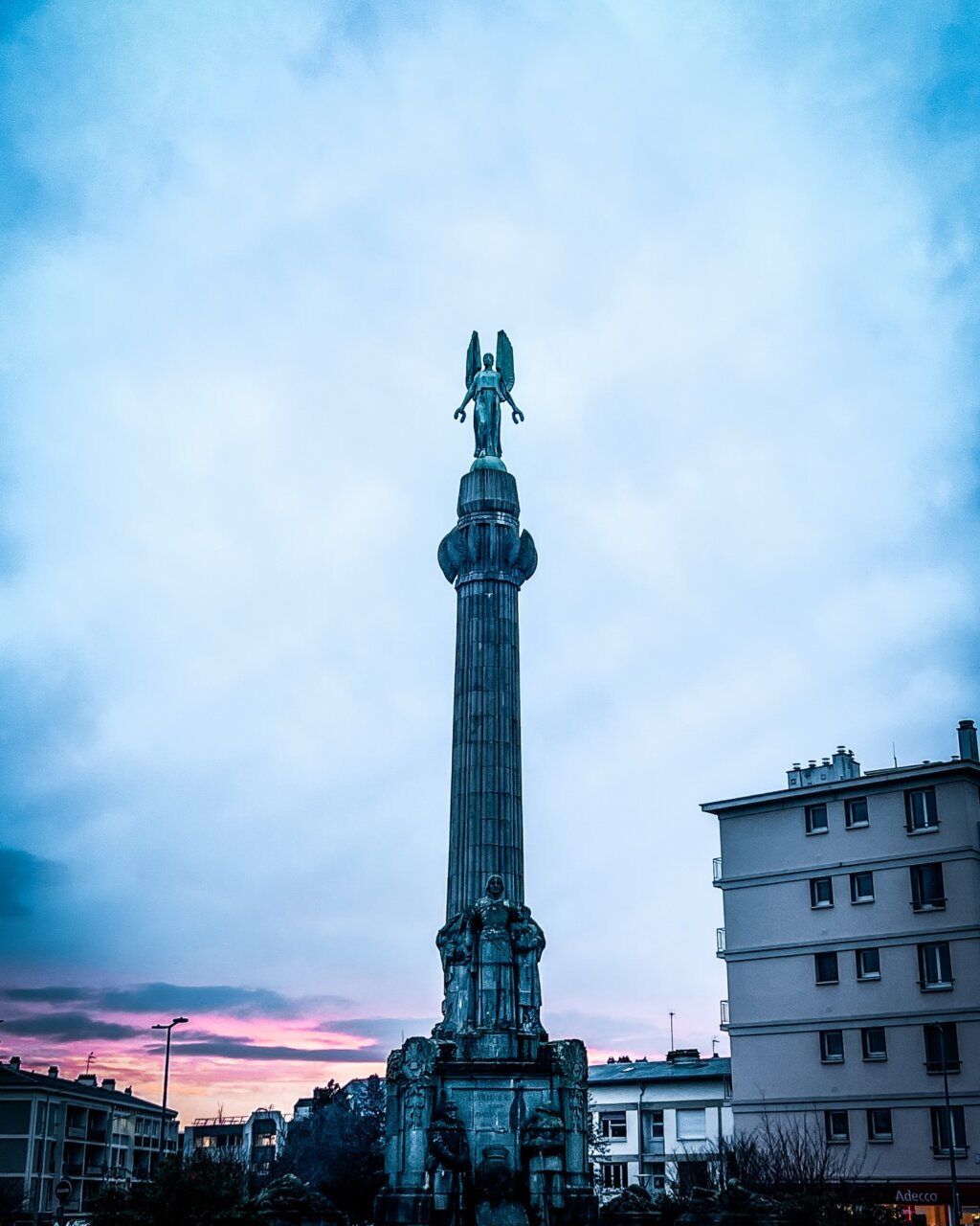 Instagram post from cookizz. This post is in position 13.